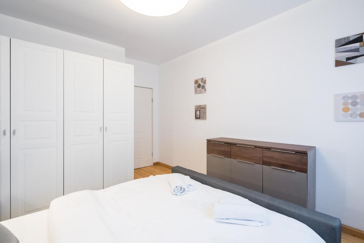 Happy Bubble I Timpuri Noi 1Br Apt 4 Ppl Bukares Bagian luar foto