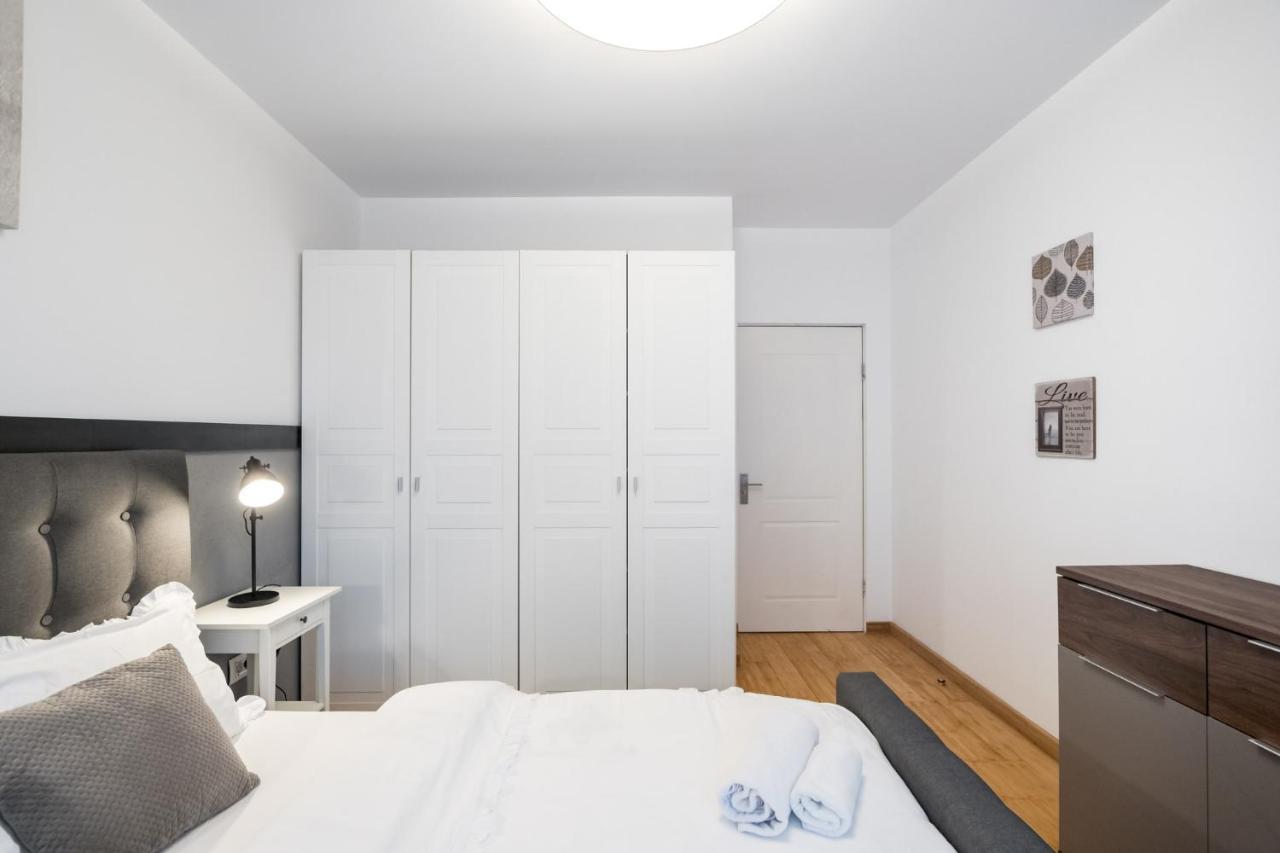 Happy Bubble I Timpuri Noi 1Br Apt 4 Ppl Bukares Bagian luar foto